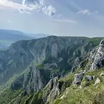 Basic Jelen Sauna & Jacuzzi