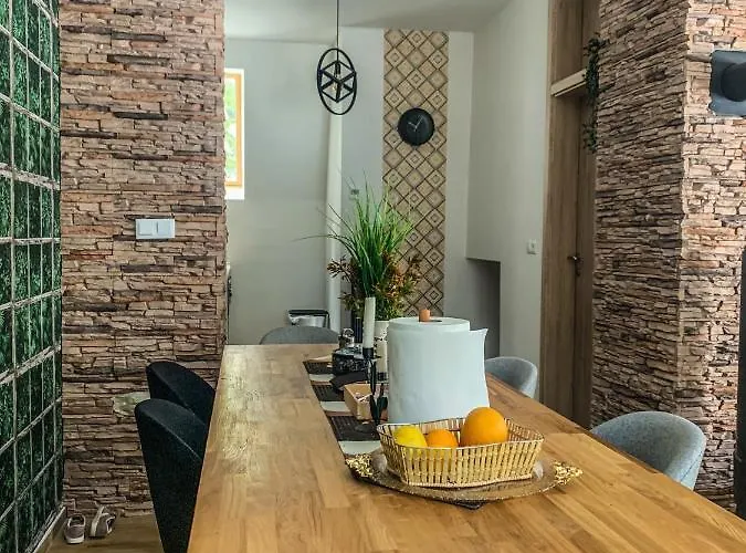 Apartmán Basic Jelen Sauna & Jacuzzi *