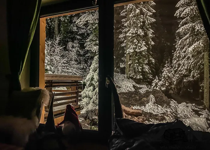 Basic Jelen Sauna & Jacuzzi Apartmán *