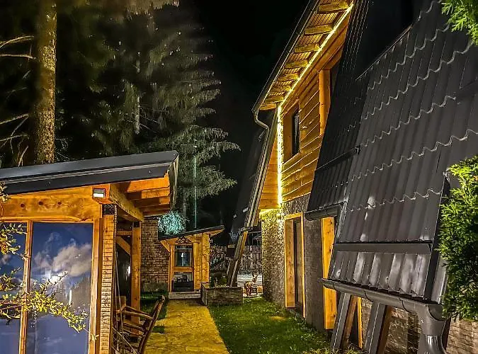 Basic Jelen Sauna & Jacuzzi Apartmán *