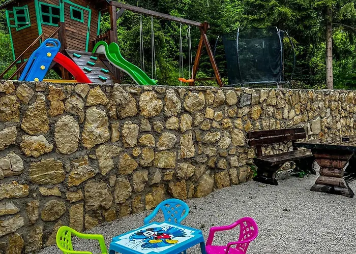 Basic Jelen Sauna & Jacuzzi *