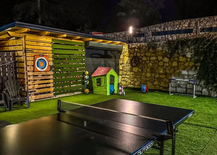 Basic Jelen Sauna & Jacuzzi Apartmán *